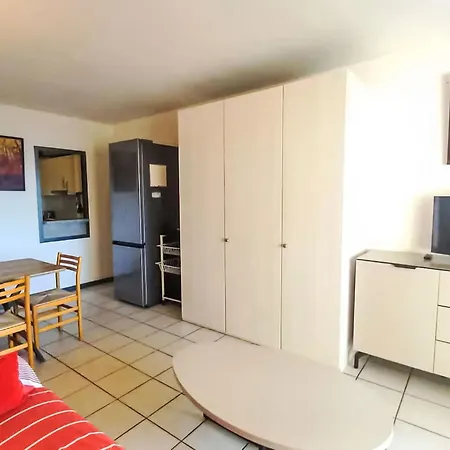 Apartamento Les Mandariniers-2 By Interhome