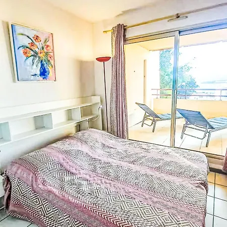 Les Mandariniers-2 By Interhome Le Lavandou